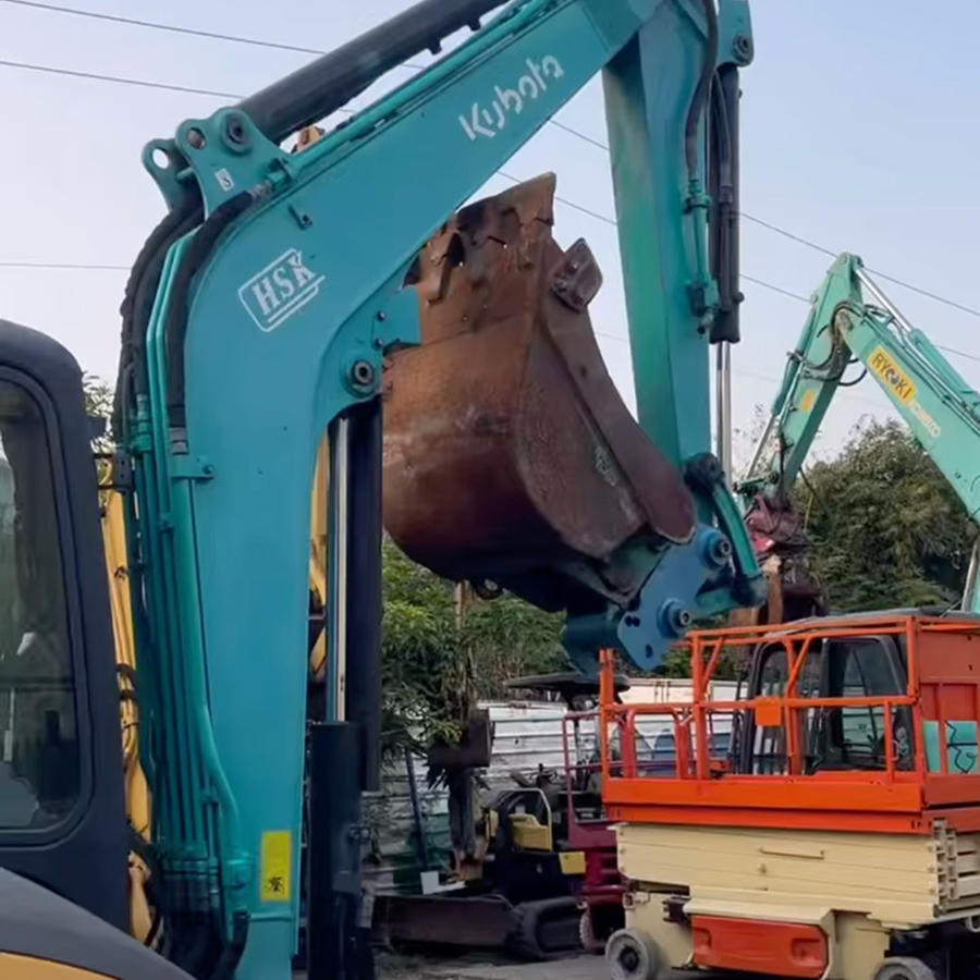 11-久保田U40-6交車